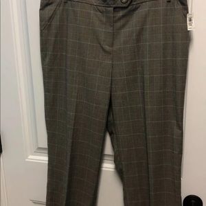 Harold's Capri Pants Size 14 Brown Plaid D2-1322